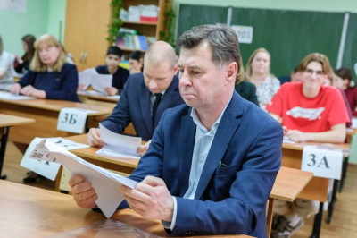 Депутаты приняли участие во Всероссийской акции «Сдаем вместе. День сдачи ЕГЭ родителями».