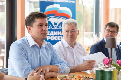 Предприятия Лыткарина будут готовить кадры вместе с колледжами и вузами Предприятия Лыткарина будут готовить кадры вместе с колледжами и вузами